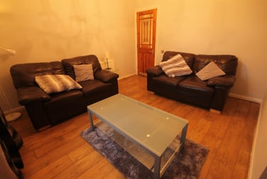 2 bed flat, Victoria Square, Sandyford, Newcastle, NE24DE - Image 2